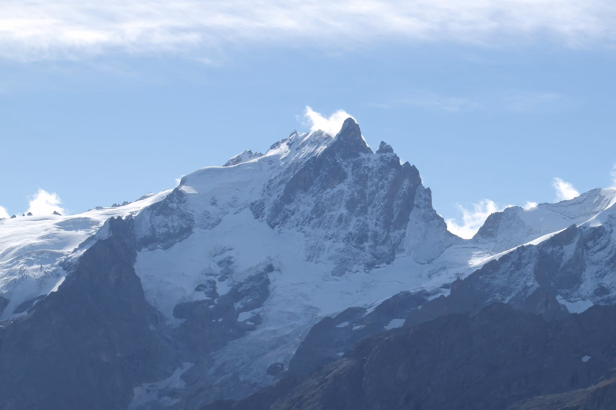 La Grave, route du Lautaret face à la Meije