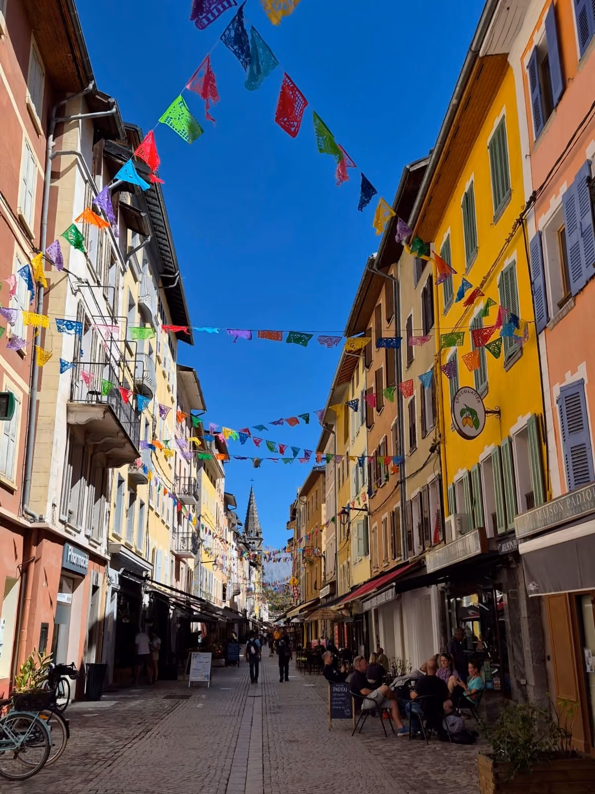 Barcelonnette, la rue Manuel
